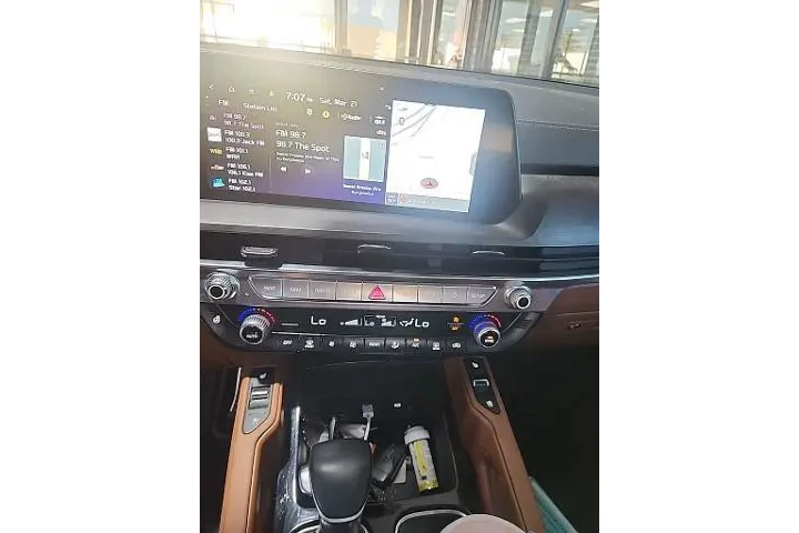 $35186 : Kia Telluride 2024 AWD SX 4d image 2