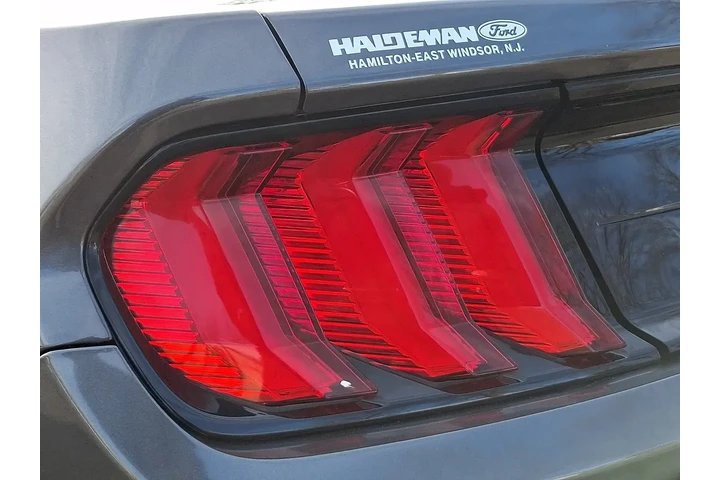 $18995 : Ford Mustang 2019 EcoBoost 2 image 8