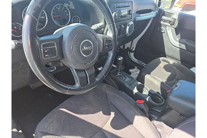 $17392 : Jeep Wrangler Unlimited 2013 image 7