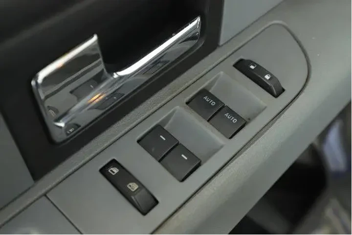 $8995 : Ford F-150 2012 4x2 XLT 4dr image 8