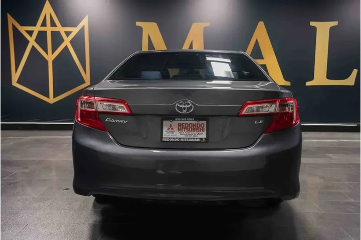 $15362 : Toyota Camry 2014 SE 4dr Sed image 8