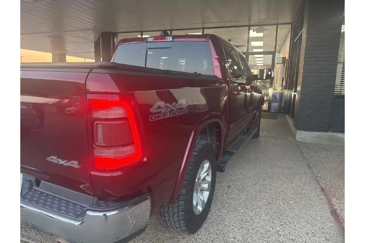 $22970 : Ram 1500 2019 4x4 Laramie 4d image 4