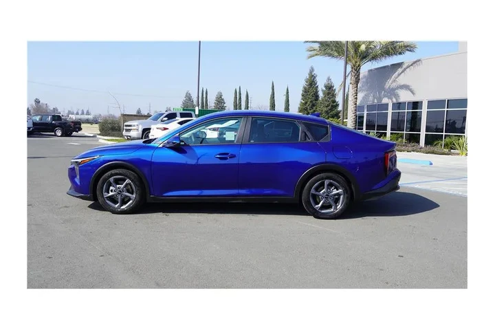 $22984 : 2025 K4 LXS image 9