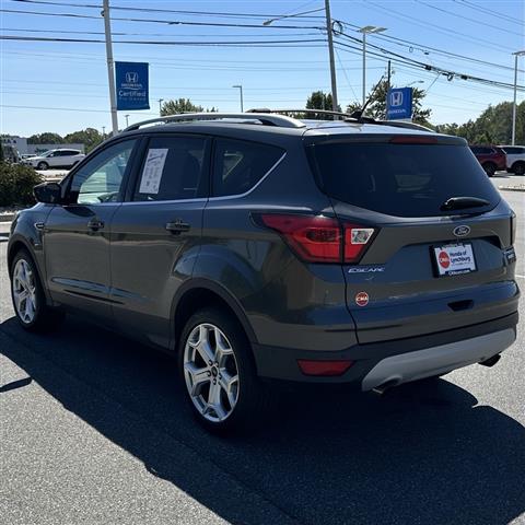 $19927 : PRE-OWNED 2019 FORD ESCAPE TI image 3