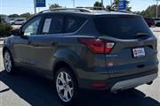 $19927 : PRE-OWNED 2019 FORD ESCAPE TI thumbnail