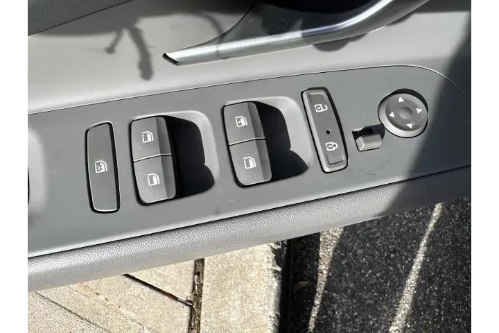 $16999 : Hyundai ELANTRA 2023 SE 4dr image 10