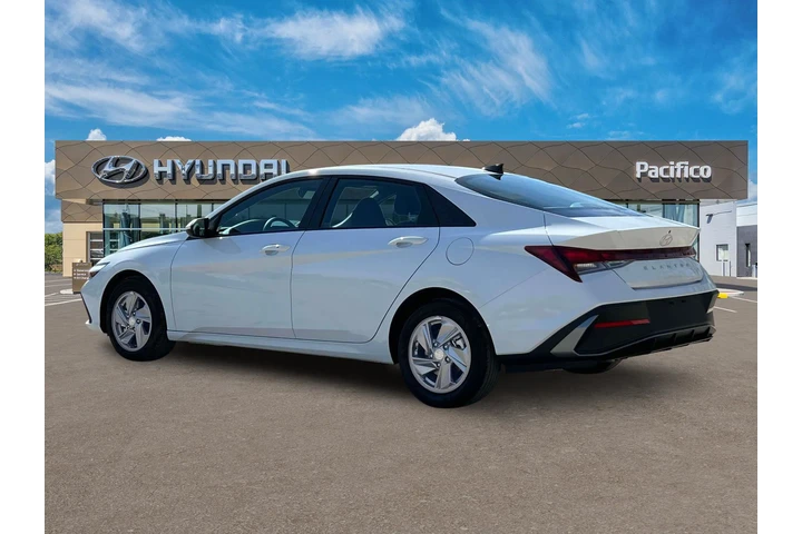 $19749 : Hyundai ELANTRA 2025 SE 4dr image 4