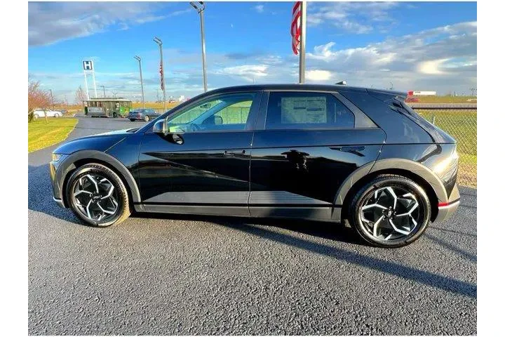 $25097 : Hyundai IONIQ 5 2023 AWD SE image 8