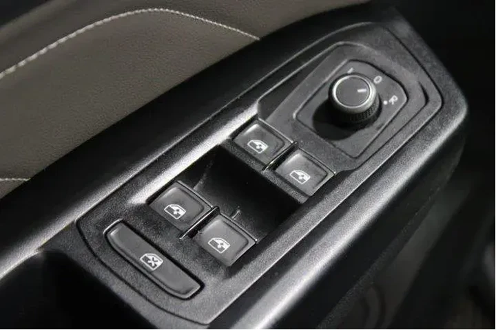 $19988 : Volkswagen Atlas 2021 SE 4dr image 4