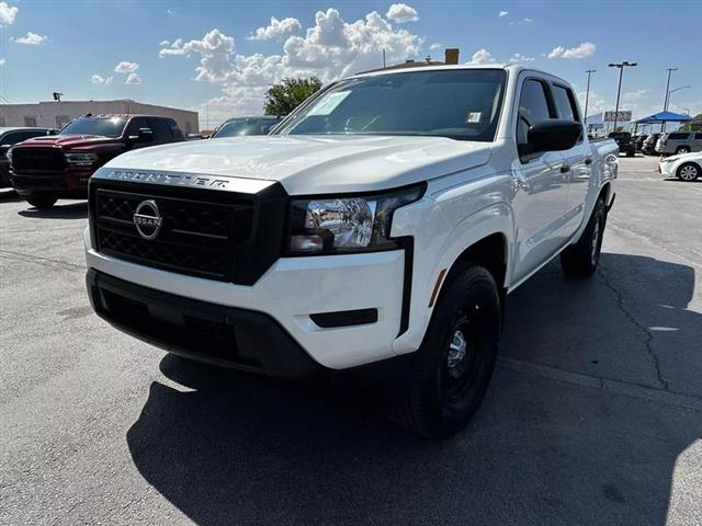 $33995 : Pre-Owned 2023 Frontier Crew image 2