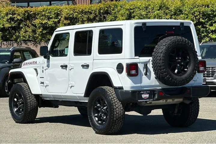 $26590 : Jeep Wrangler Unlimited 2021 image 9