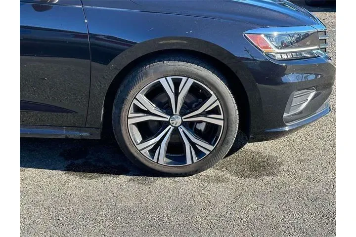 $18959 : Volkswagen Passat 2022 SE 4d image 6