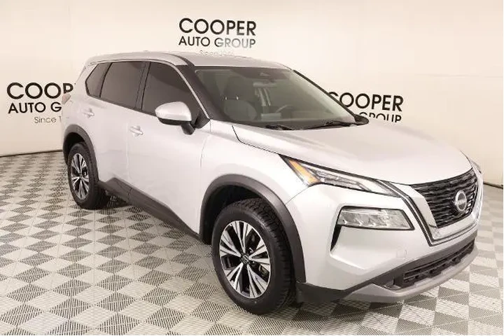 $20174 : Nissan Rogue 2023 AWD SV 4dr image 1
