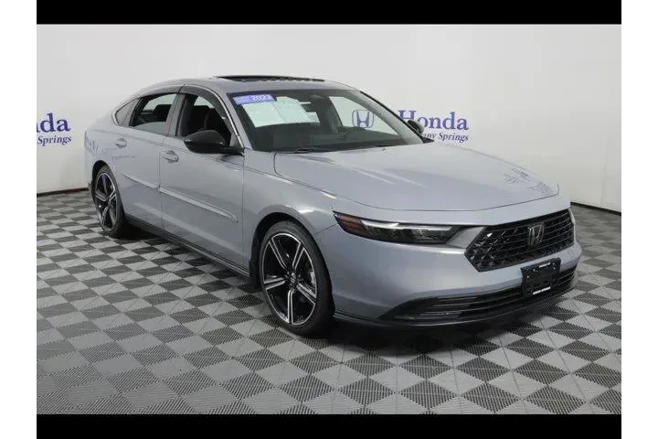 $27875 : Honda Accord Hybrid 2023 Spo image 1