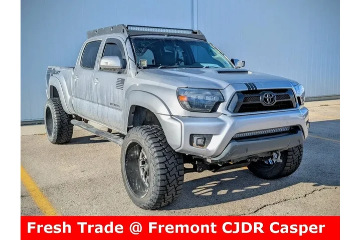 $28999 : Toyota Tacoma 2015 4x4 V6 4d image 1
