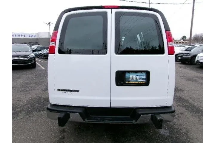 $31996 : Chevrolet Express 2024 2500 image 8