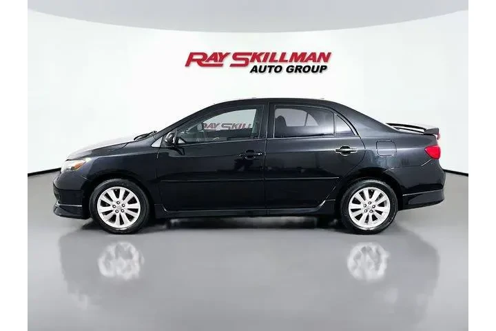 $10988 : Toyota Corolla 2010 Base 4dr image 4