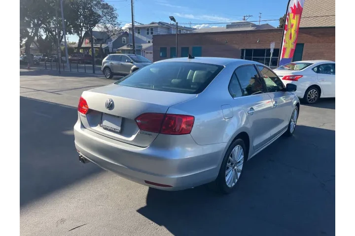 $9995 : 2011 Jetta SEL PZEV image 6