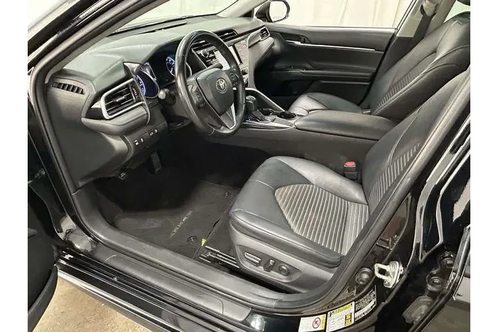 $9985 : Toyota Camry 2018 SE 4dr Sed image 10