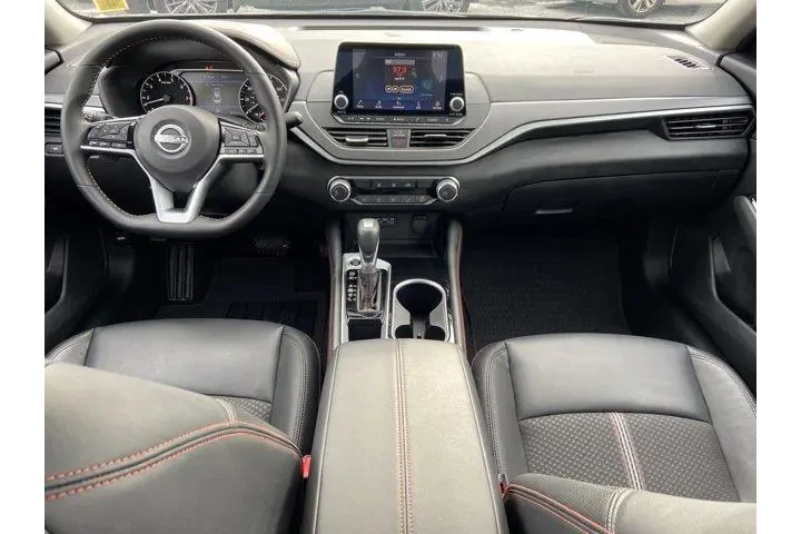 $20300 : Nissan Altima 2025 2.5 SR 4d image 10