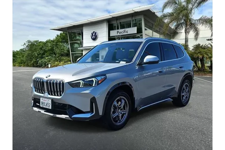 $30986 : BMW X1 2024 AWD xDrive28i 4d image 1