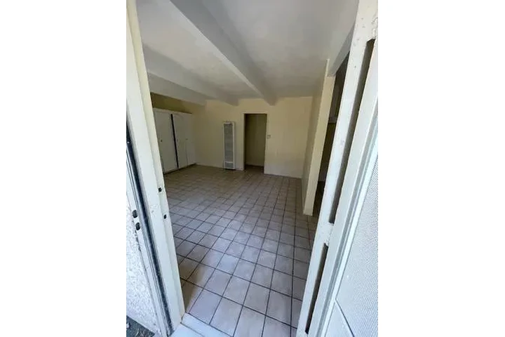 $2395 : 2BD LOS ANGELES image 2