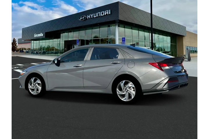 $24014 : Hyundai ELANTRA 2025 SEL Spo image 4