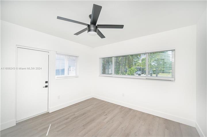 $679000 : North Miami House for Sale image 8