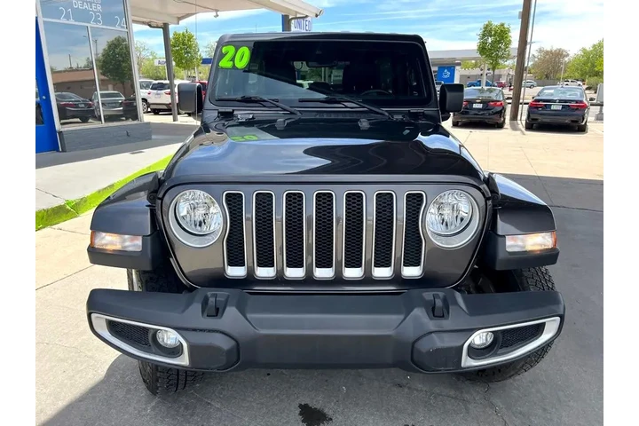 2020 Wrangler Unlimited North image 2