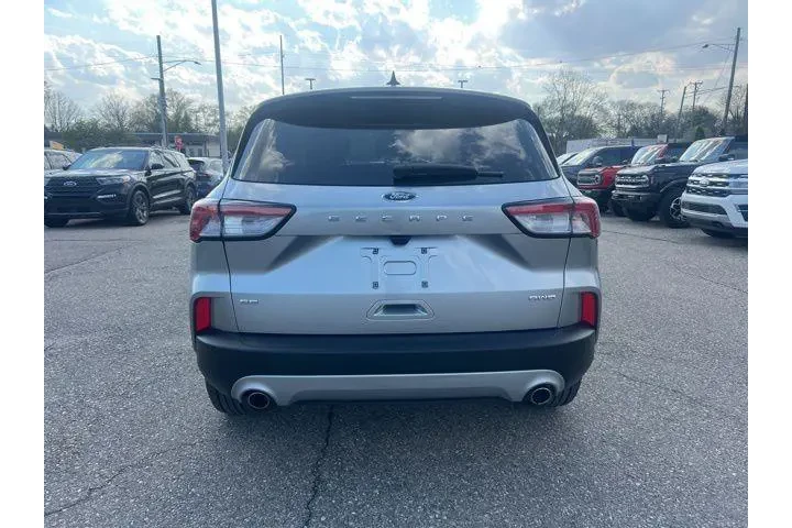 $20913 : Ford Escape 2022 AWD SE 4dr image 5