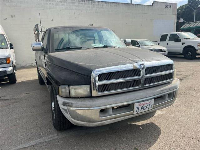 $4400 : 1995 Ram 2500 Laramie SLT image 5