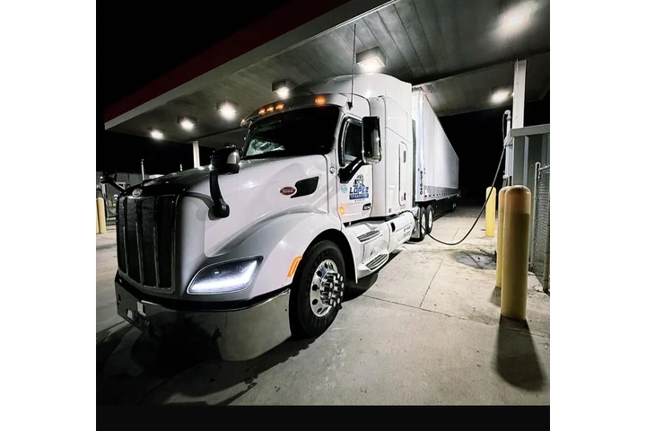 López transport image 1