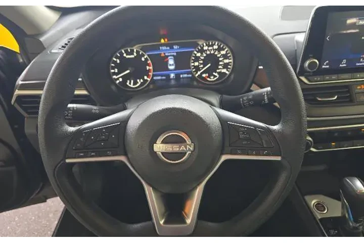 $20995 : Nissan Altima 2024 2.5 SV 4d image 8