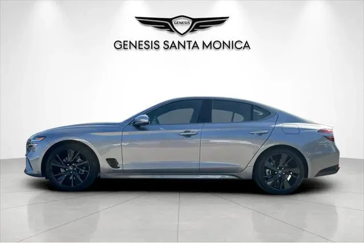 $31778 : Genesis G70 2023 2.0T 4dr Se image 9