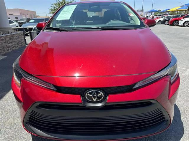 $25995 : Pre-Owned 2023 Corolla LE Sed image 3