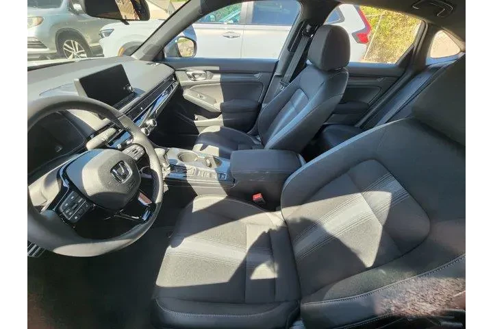 $28987 : Honda Civic 2026 Sport 4dr S image 10