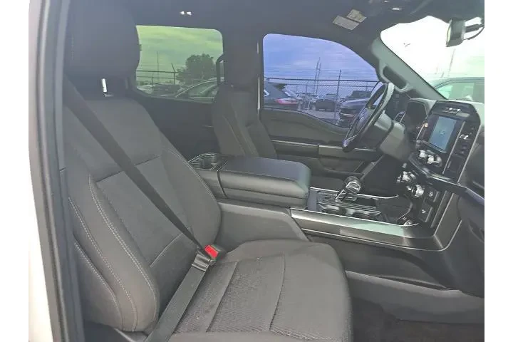 $31898 : Ford F-150 2023 4x4 Platinum image 4