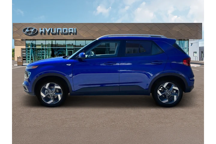 $22995 : Hyundai VENUE 2024 SEL 4dr C image 3
