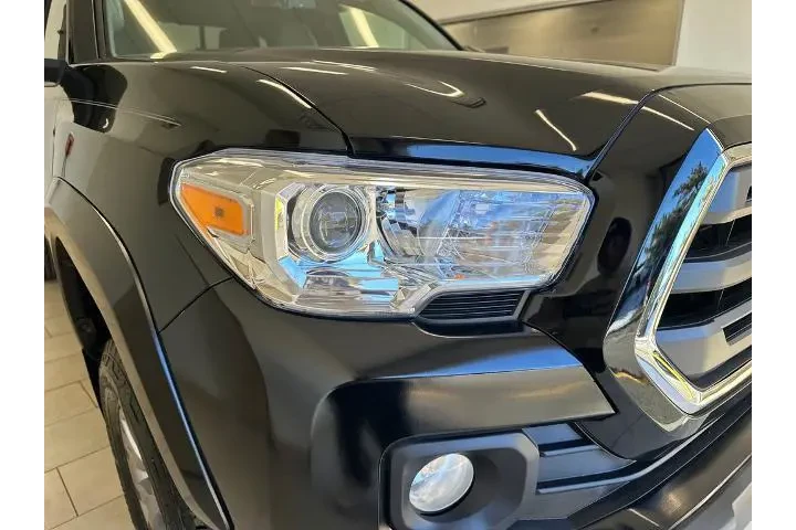 $27985 : Toyota Tacoma 2018 4x4 TRD S image 10