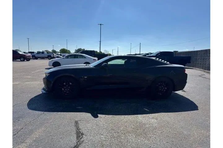 $26982 : Chevrolet Camaro 2021 LS 2dr image 4