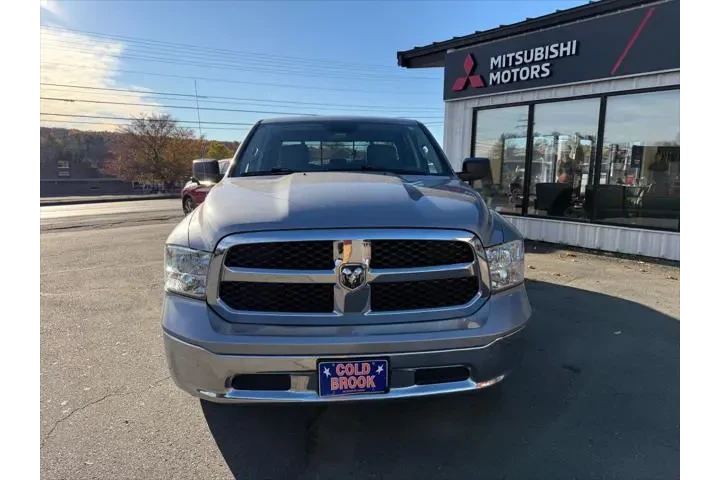 $28990 : Ram 1500 Classic 2019 4x4 Lo image 2