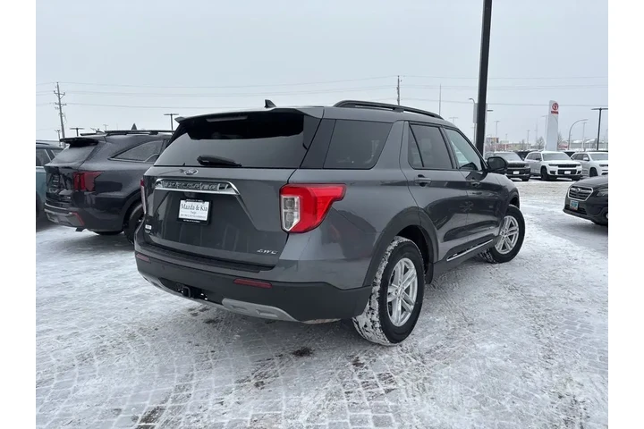 $32496 : 2024 Explorer XLT image 5