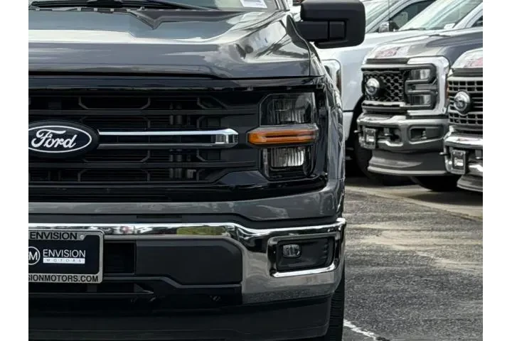 $39995 : Ford F-150 2025 4x2 XLT 4dr image 8