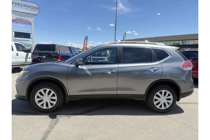 $9850 : 2016 Rogue S image 4