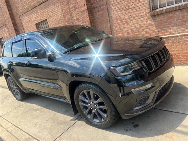 $21500 : 2019 Grand Cherokee High Alti image 9