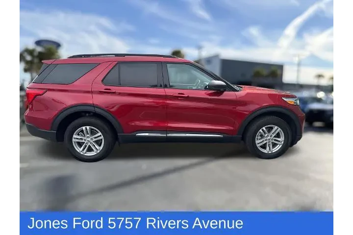 $33114 : Ford Explorer 2023 AWD XLT 4 image 3