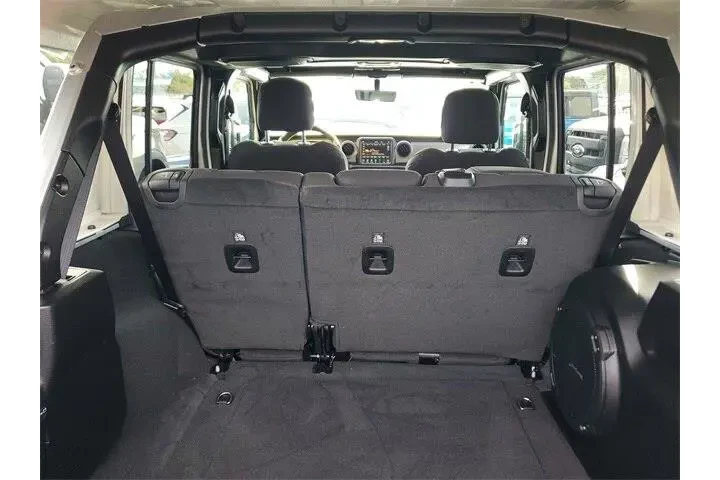 $29590 : Jeep Wrangler 2023 4x4 Willy image 8