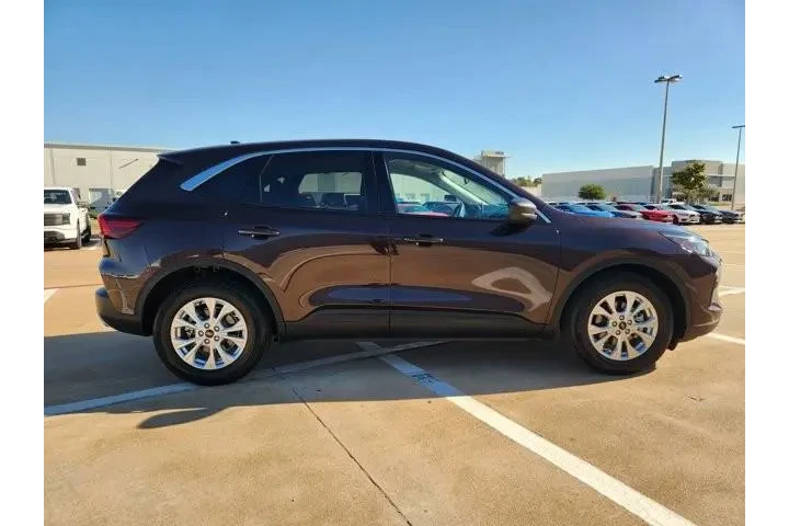 $26954 : Ford Escape 2023 Active 4dr image 4