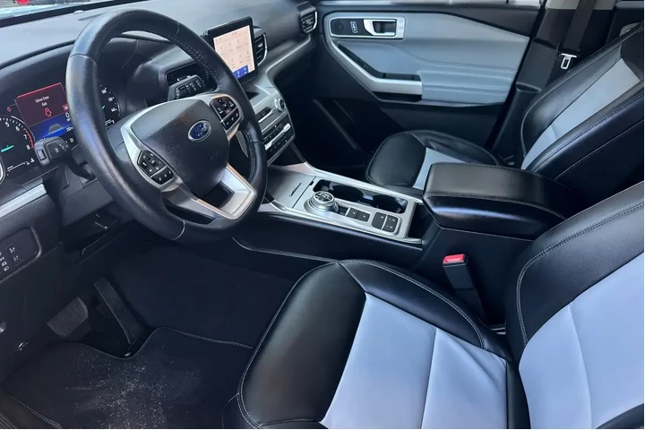 $27700 : Ford Explorer 2022 XLT 4dr S image 9