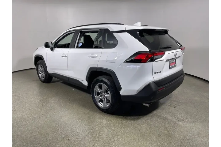 $33995 : Toyota RAV4 Hybrid 2025 AWD image 5